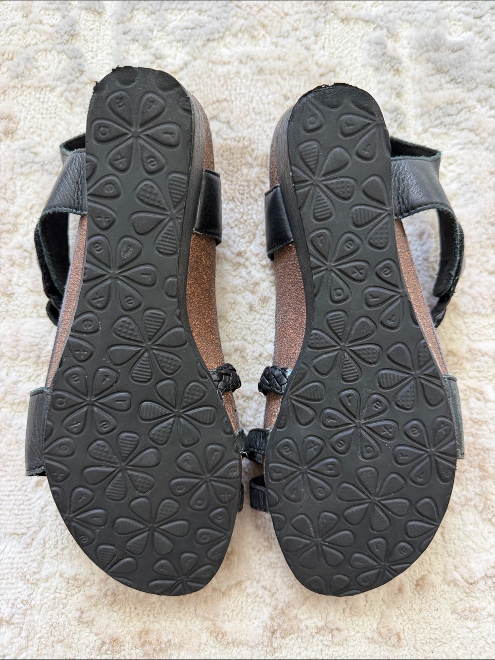 Aetrex Black Braided-Strap Women's Sandals - Picture 6 of 6